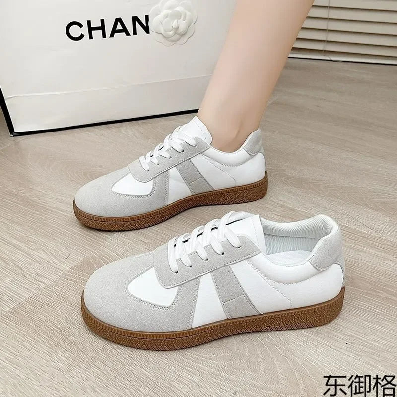 Leisure Sports Shoes For Women Comfortable Soft Bottom Outdoor Walking Shoes Lady Fashion Flats Shoes New Low-top Shoes