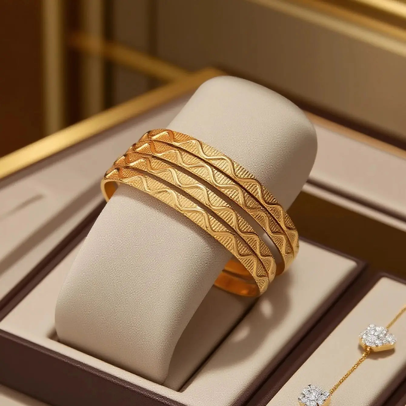 Herseygold Slim Metal Bangles Gold Plated Carved Flower Layered Cuff Bracelet Luxury Bride Jewelry Ethnic Mother Day Gift