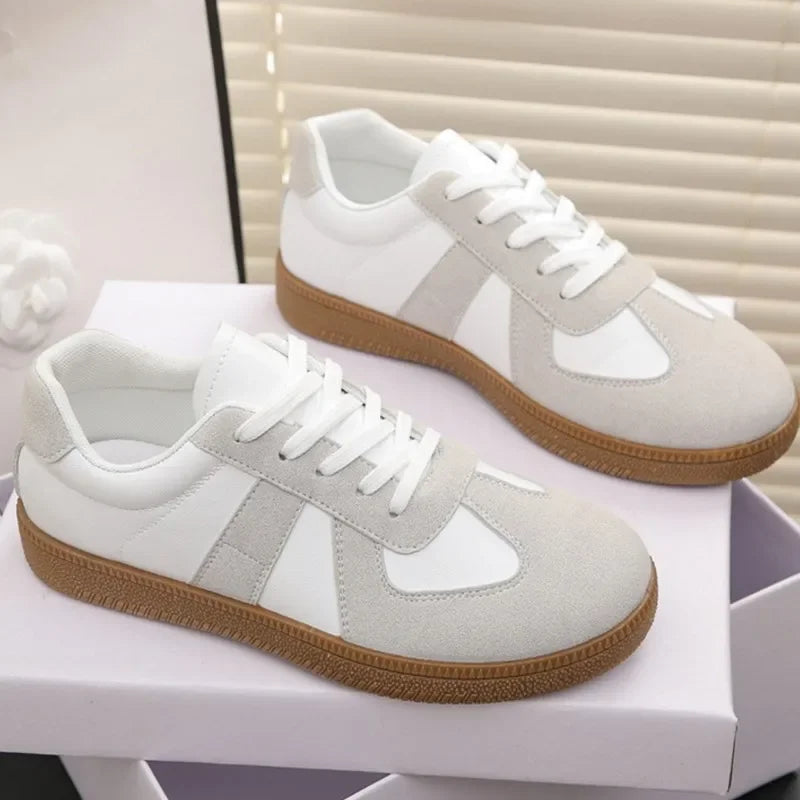 Leisure Sports Shoes For Women Comfortable Soft Bottom Outdoor Walking Shoes Lady Fashion Flats Shoes New Low-top Shoes